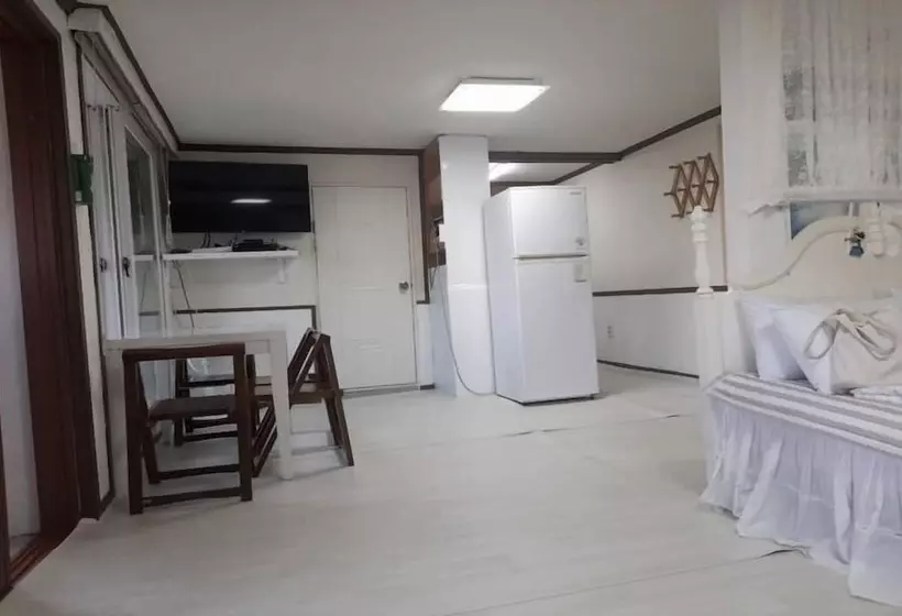 Namhae Baramundeok Pension