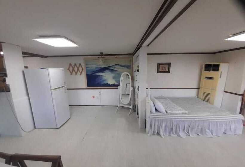 Namhae Baramundeok Pension