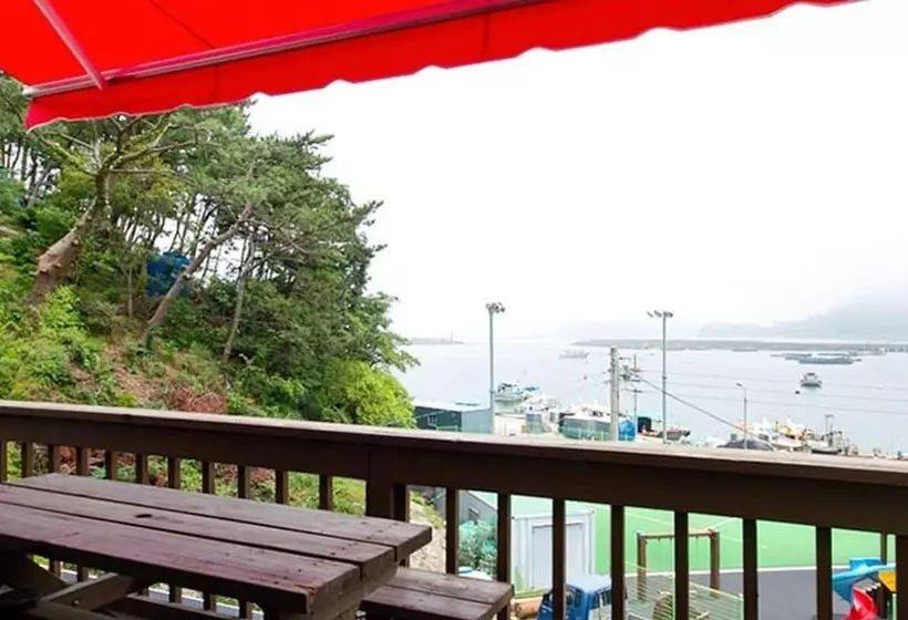 Namhae Blue Bird Pension