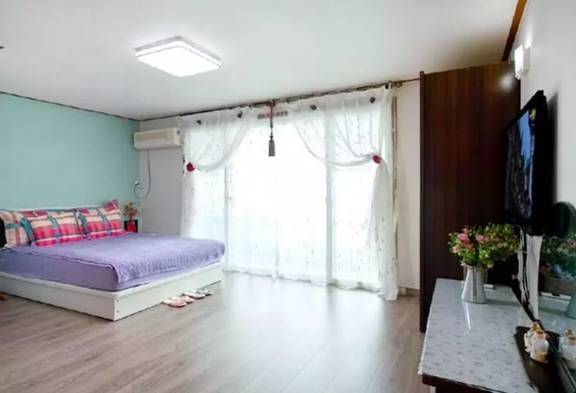 Namhae Blue Bird Pension