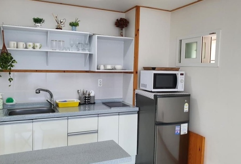 Namhae Cloud Berry Pension