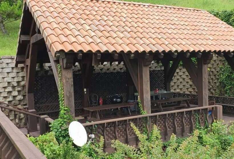 Namhae Seokbujak Jeongwon Pension