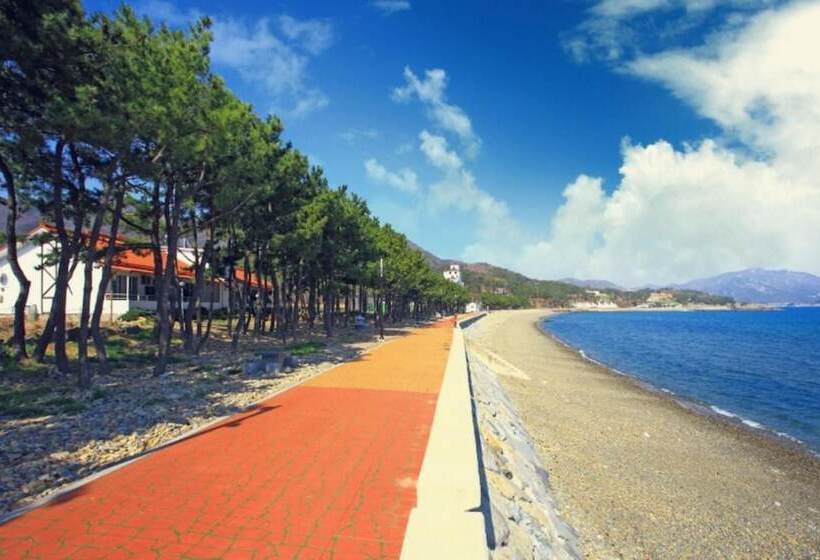 Namhae Wolpo Pension