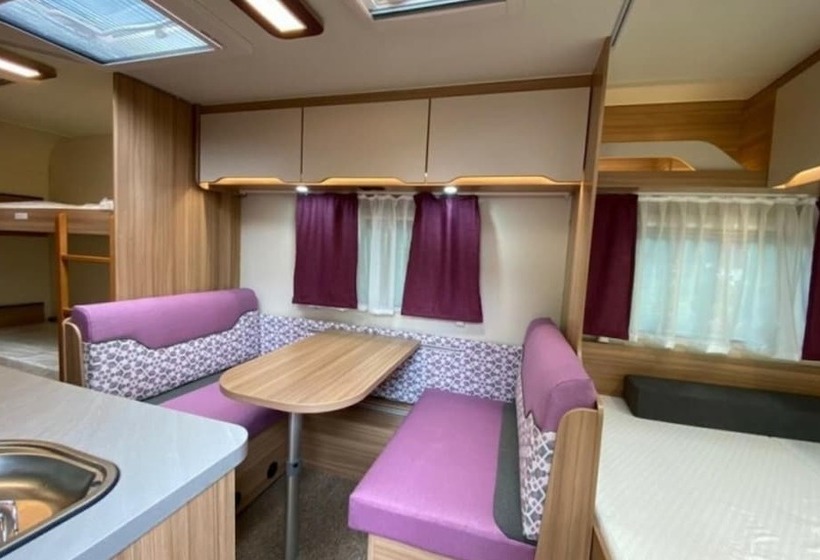 פנסיון Gapyeong Captain Caravan And Glamping