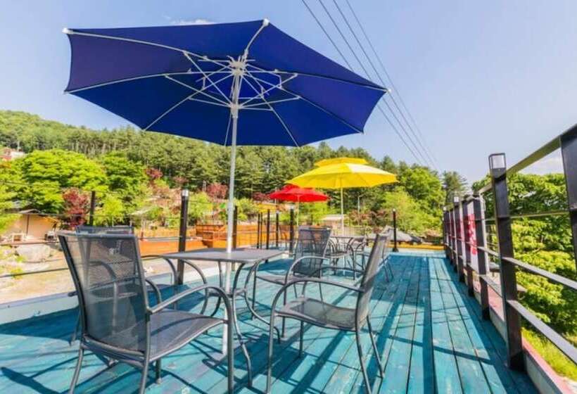 פנסיון Gapyeong Captain Caravan And Glamping