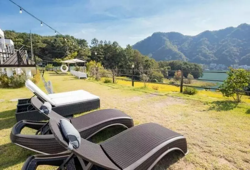 ペンション Gapyeong High Palace Pool Villa