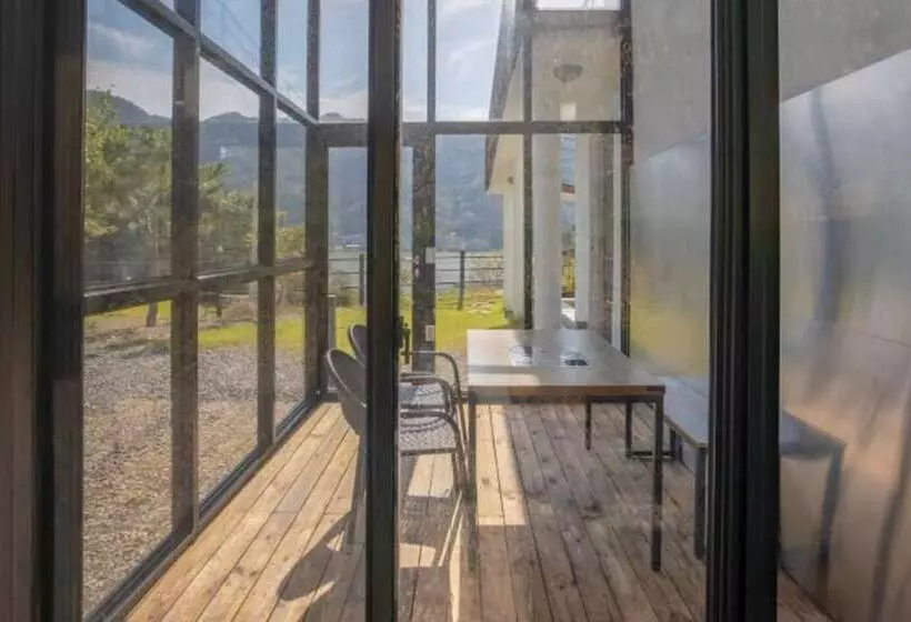 ペンション Gapyeong High Palace Pool Villa