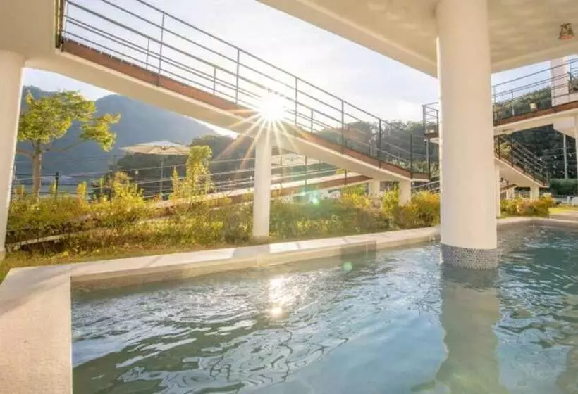 ペンション Gapyeong High Palace Pool Villa