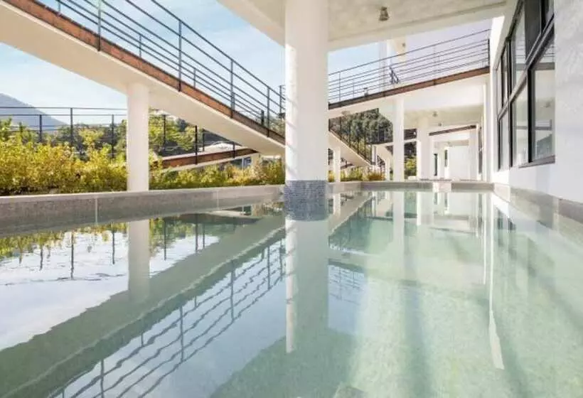 ペンション Gapyeong High Palace Pool Villa