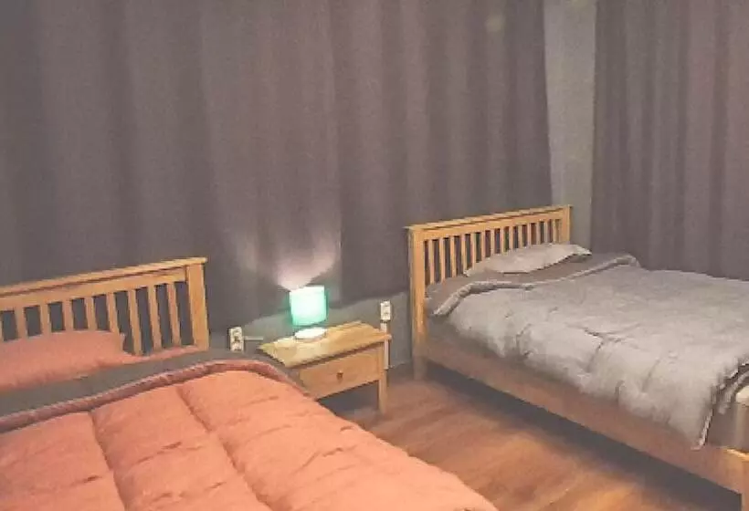 پانسیون Geojedo Gbro Guest House