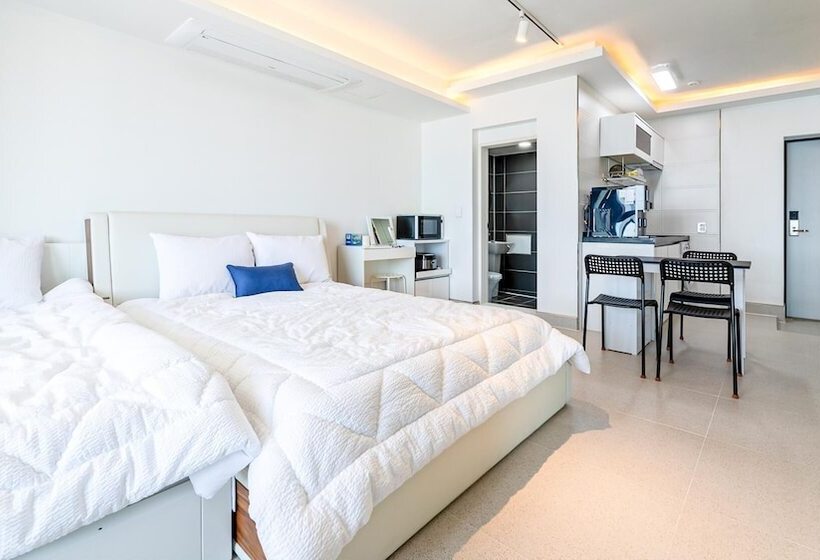 Pansiyon Goseong Belossi Ayajin Kids Poolvilla