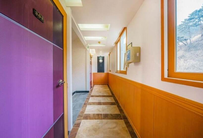 ペンション Hamyang Jiri Resort Bed And Breakfast