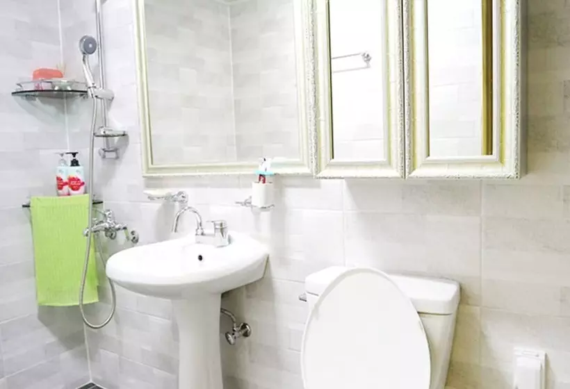 پانسیون Jeonju Hyu Guest House