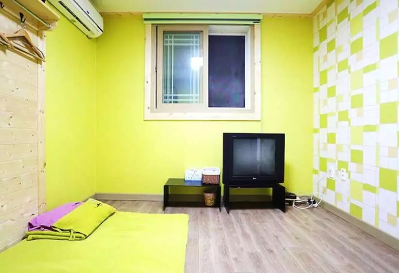 پانسیون Jeonju Hyu Guest House