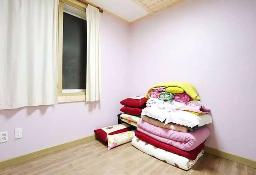 پانسیون Jeonju Hyu Guest House