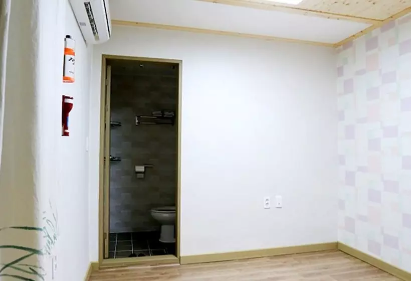 پانسیون Jeonju Hyu Guest House