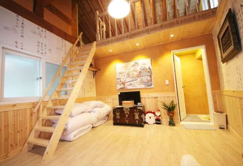 Pensió Jeonju Myeongmunga Hanok Stay