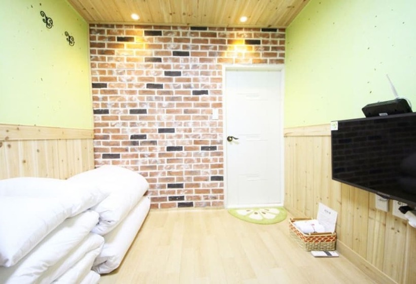 Pensió Jeonju Myeongmunga Hanok Stay