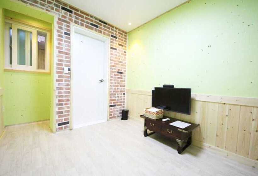 Pensió Jeonju Myeongmunga Hanok Stay