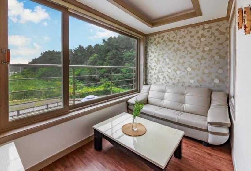 Yangyang Mama Healing House Pension