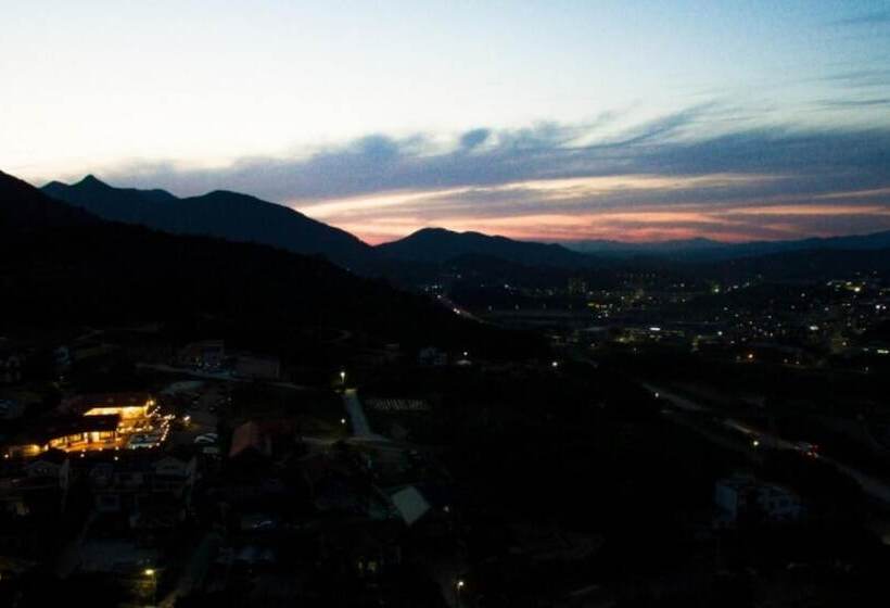 Pensão Sancheong Damga Pool Villa