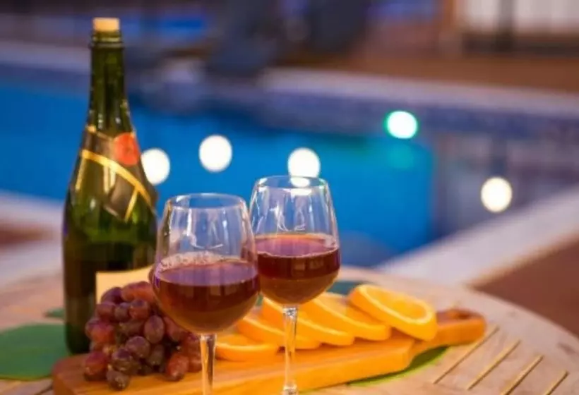 ペンション Sancheong Damga Pool Villa