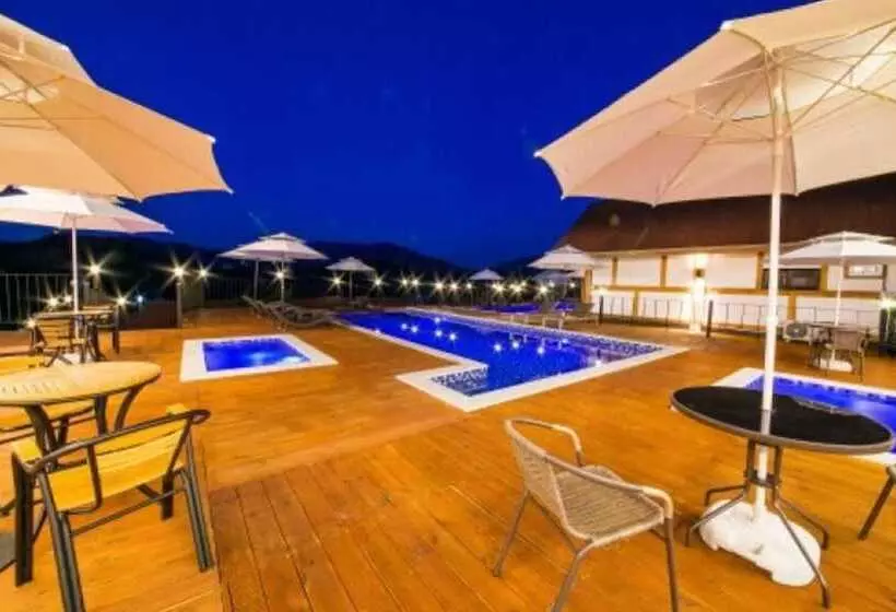 ペンション Sancheong Damga Pool Villa