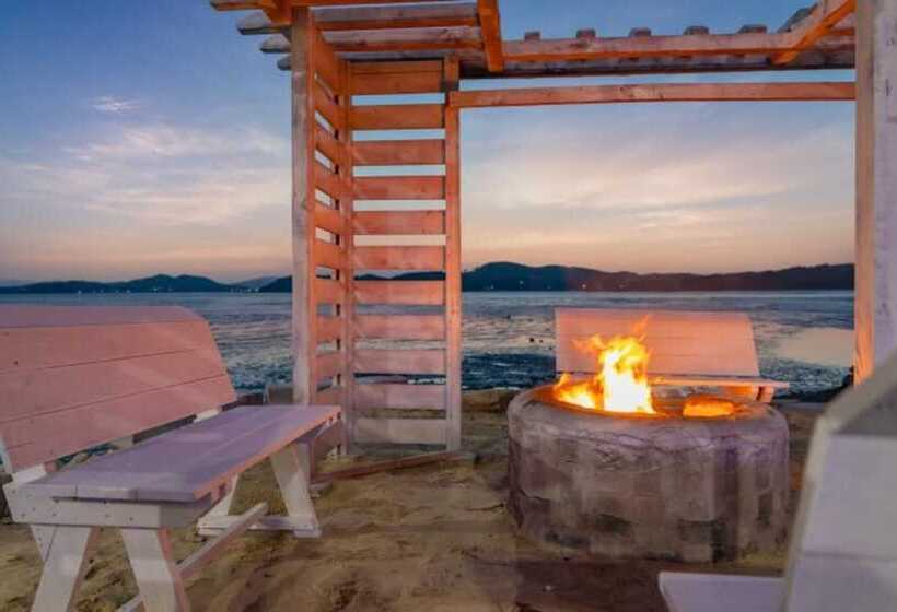 ペンション Taean Sunstone Pool Villa