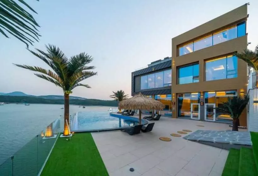 ペンション Yeosu Highlark Resort
