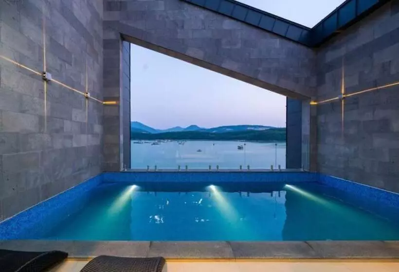 ペンション Yeosu Highlark Resort