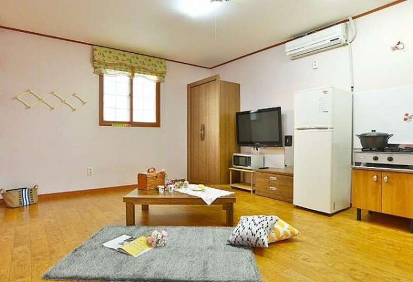 Pohang Wolpo Incense Pension