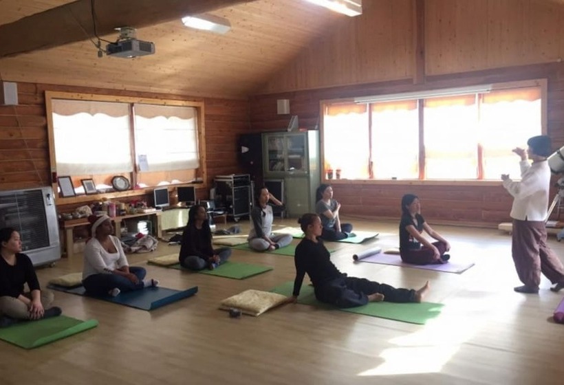 Pyeongchang Hwangtogudeulmaeul Pension