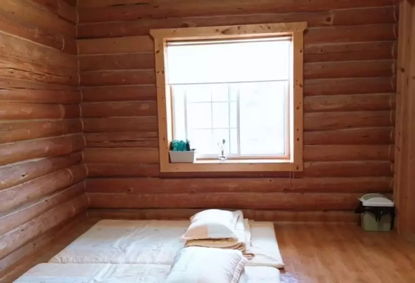 Pyeongchang Hwangtogudeulmaeul Pension
