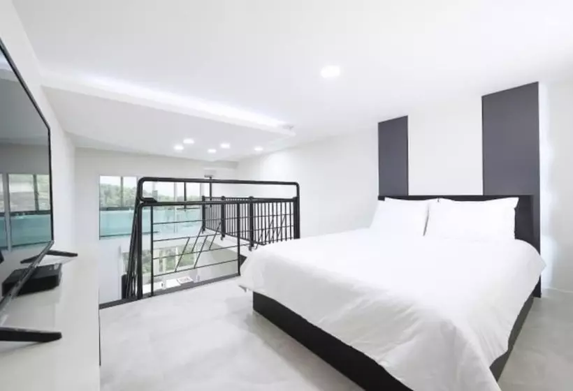 Gapyeong Green Star Pension Remodeling, Spa