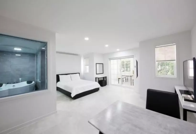 Gapyeong Green Star Pension Remodeling, Spa