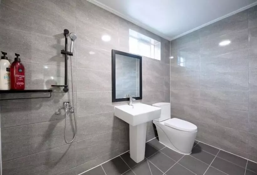 Gapyeong Green Star Pension Remodeling, Spa