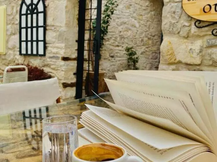 Sakli Tas Konak Otel