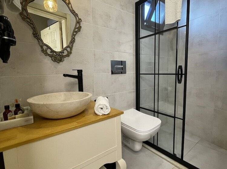 Sakli Tas Konak Otel