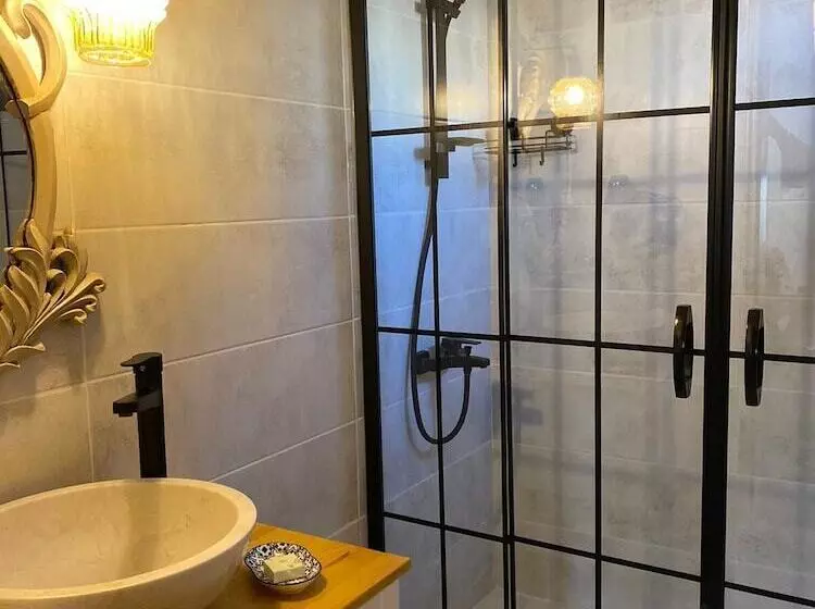 Sakli Tas Konak Otel