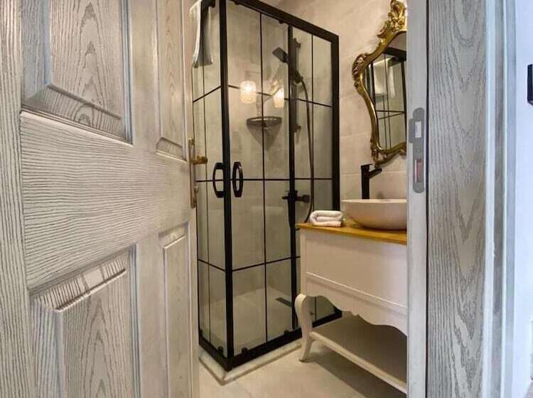 Sakli Tas Konak Otel