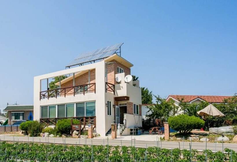 Samcheok Bada Sonamu Pension