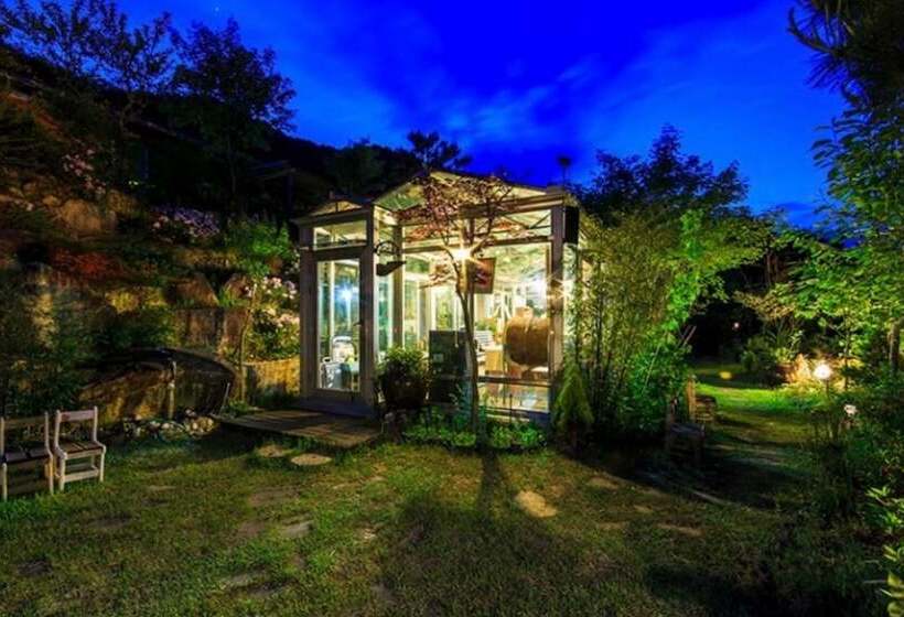 Sancheong Dolkkotdam Pension