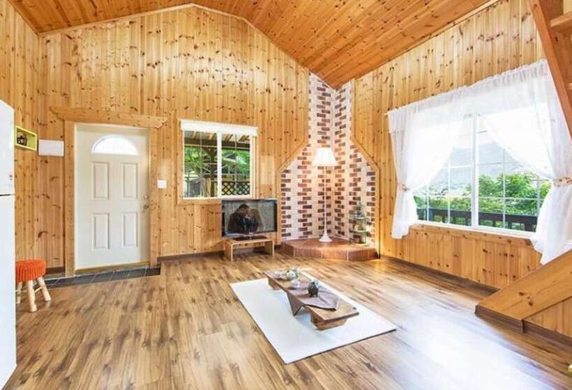 Sancheong Dolkkotdam Pension