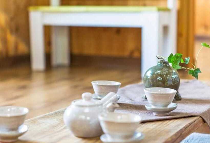 Sancheong Dolkkotdam Pension