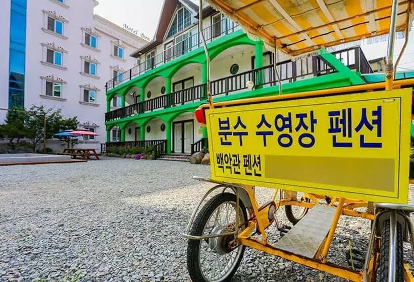 Taean Baegakgwan Pension