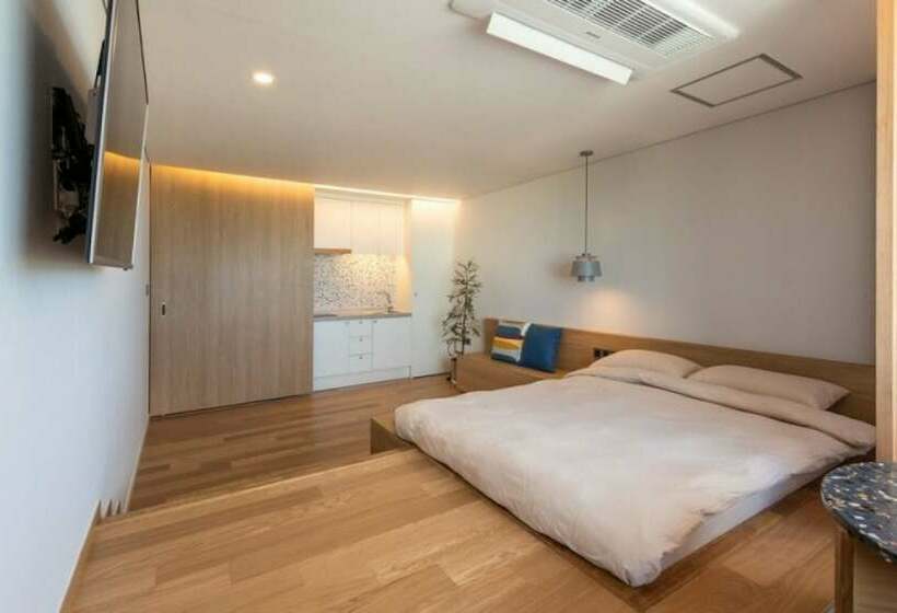 Yangyang Sosohaniyagi Pension