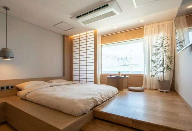 Yangyang Sosohaniyagi Pension