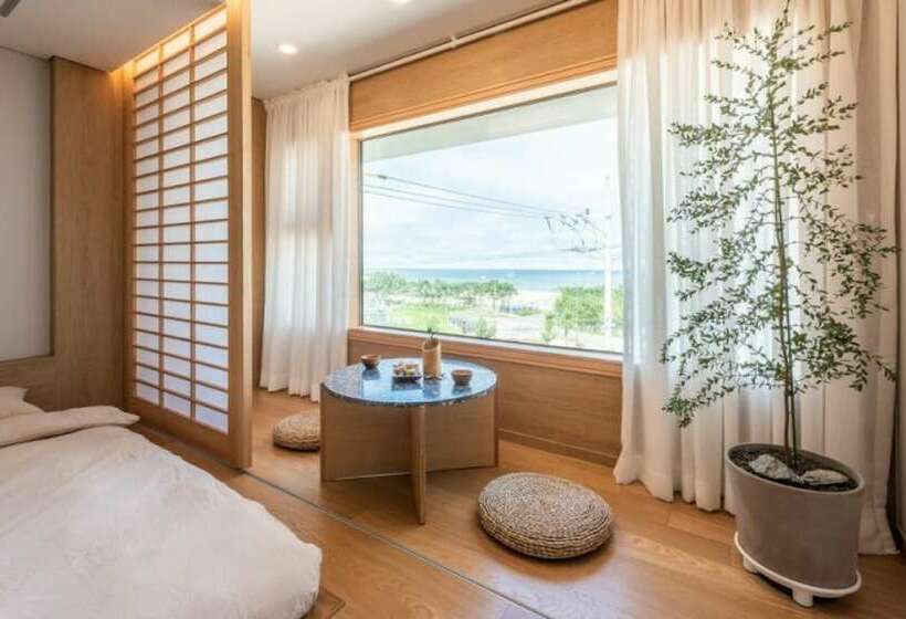 Yangyang Sosohaniyagi Pension