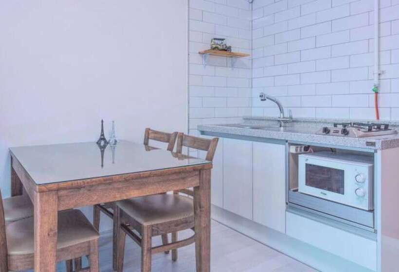 Yangyang Yemeusong Dongho Sea Pension