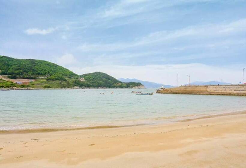 Yeosu Mosageum Pension